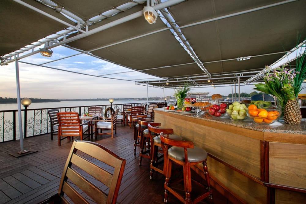 Nile Cruise 3 Nights From Aswan To Luxor Every Friday, Monday And Wednesday With Tours Kültér fotó