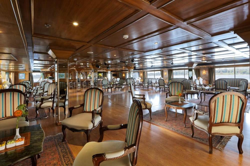 Nile Cruise 3 Nights From Aswan To Luxor Every Friday, Monday And Wednesday With Tours Kültér fotó